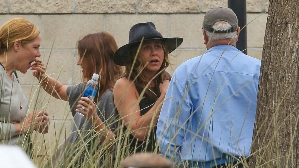 Jennifer Aniston si vymieňala názory s neznámym mužom