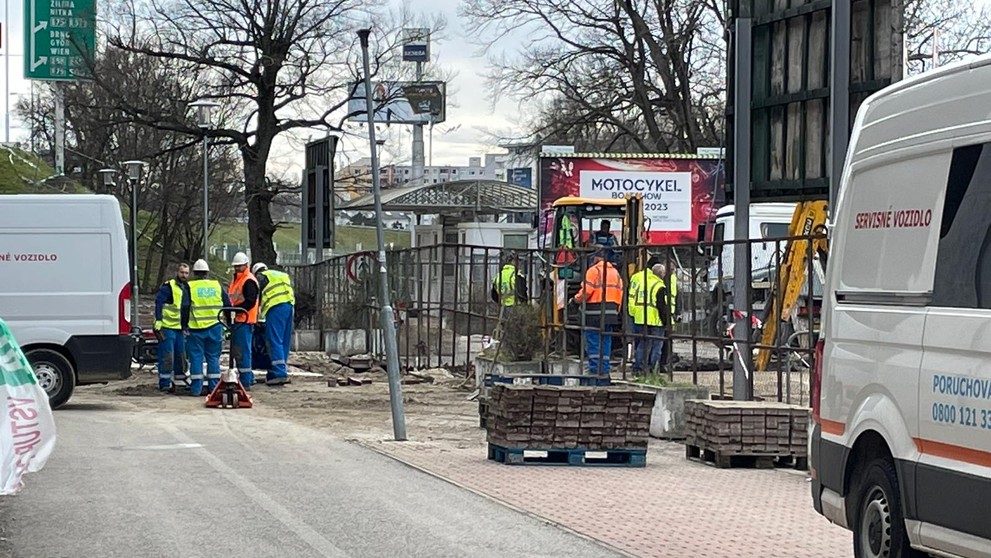 Zaplavený Sad Janka Kráľa.