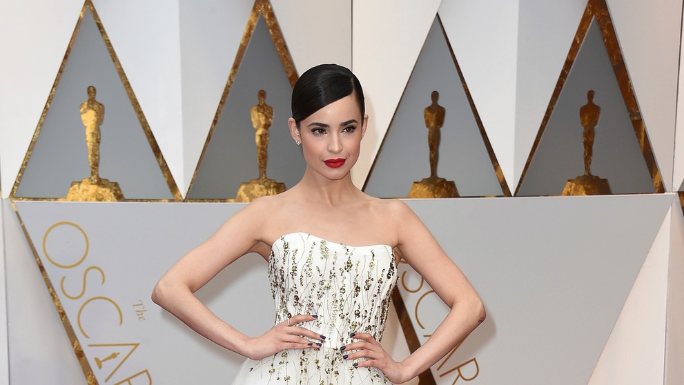 Sofia Carson 