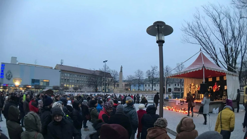 Spomienka na Jana Kuciaka a Martinu Kušnírovú v Prievidzi.
