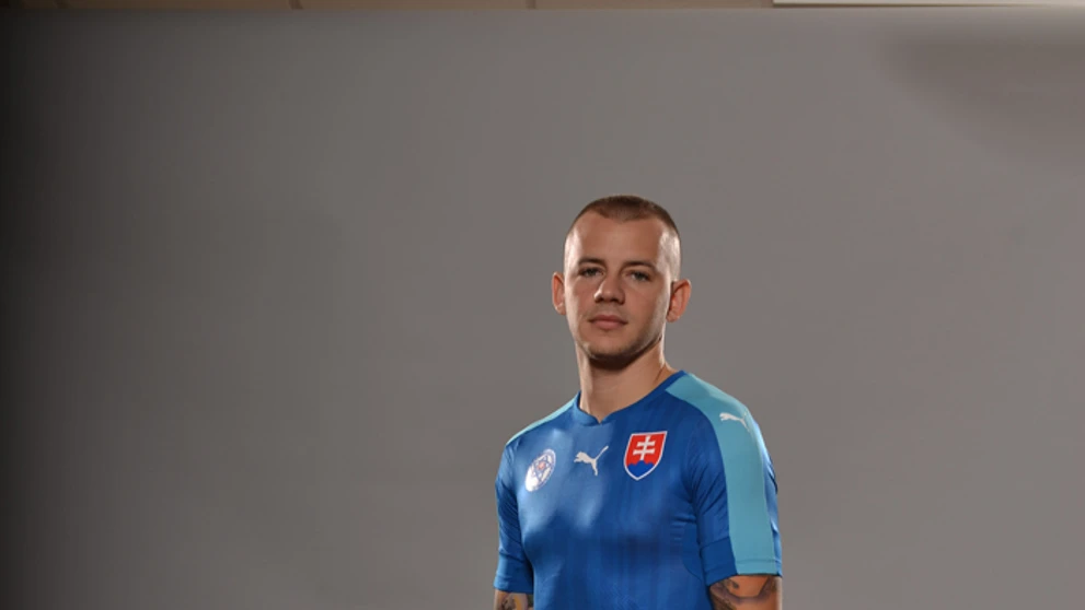 Vladimír Weiss v novom reprezentančnom drese pre vonkajšie zápasy.