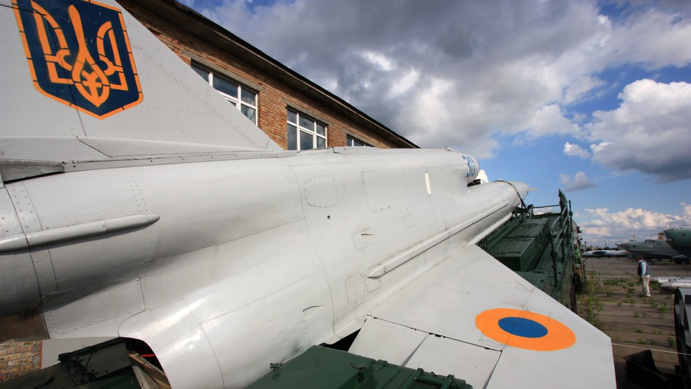 Tupolev Tu-141