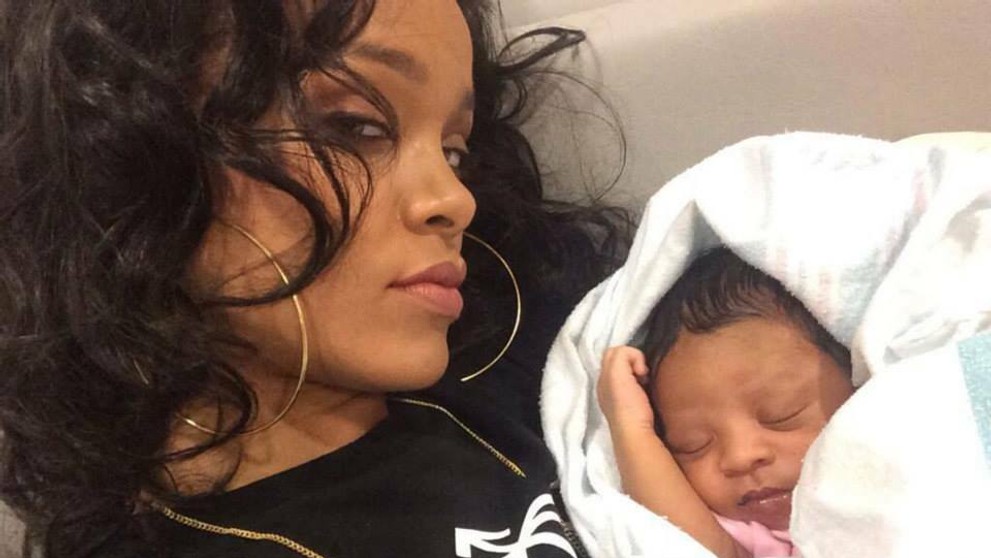 rihanna7.jpg