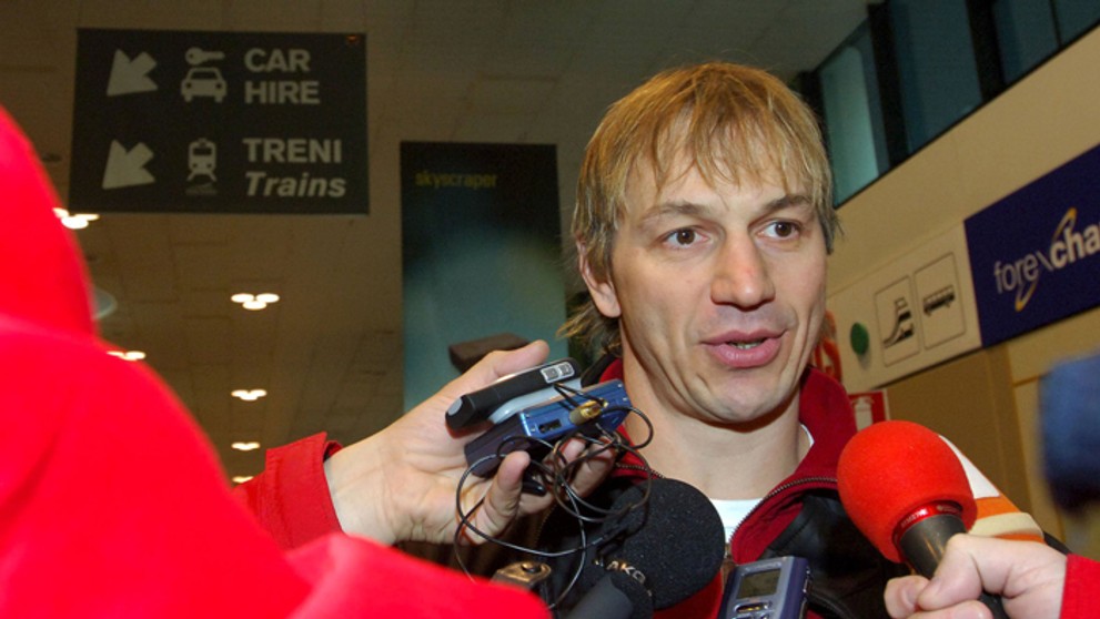 Peter Bondra v rozhovore pre médiá po prílete na olympiádu v Turíne - 13. februára 2006.