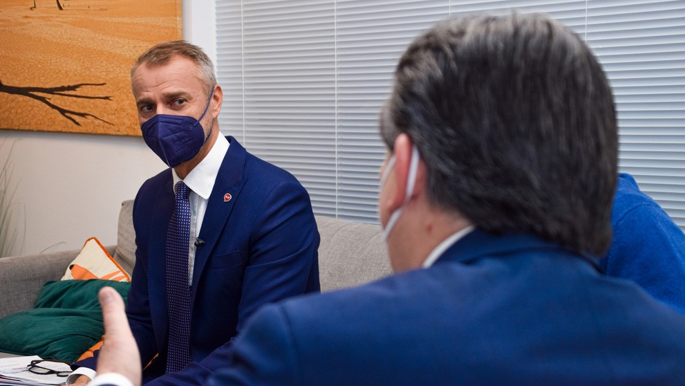 Richard Raši a Ján Budaj pred natáčaním.