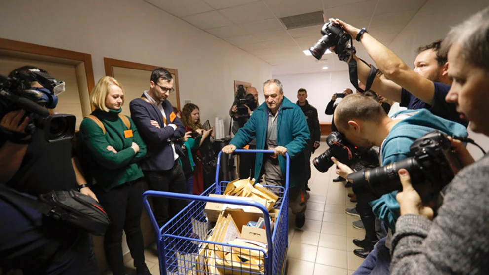 Miroslav Marček, obžalovaný z vraždy Jána Kuciaka a jeho snúbenice Martiny Kušnírovej, prichádza na hlavné pojednávanie.