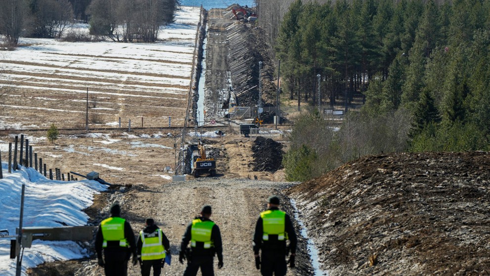 Fínsko predstavilo prvý úsek plota na hranici s Ruskom.