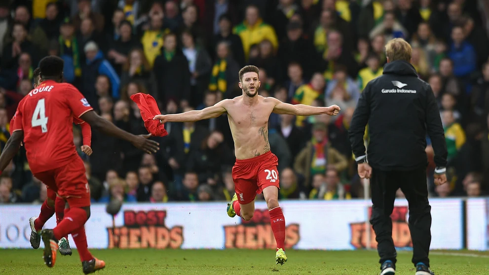 Lallana dostal po oslave víťazného gólu žltú kartu.