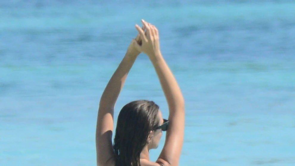 Emily Ratajkowski