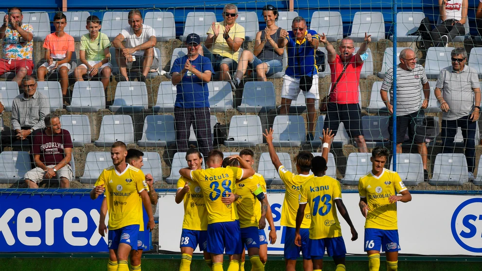 Na snímke radosť hráčov MFK Zemplín Michalovce z gólu na 3:0.