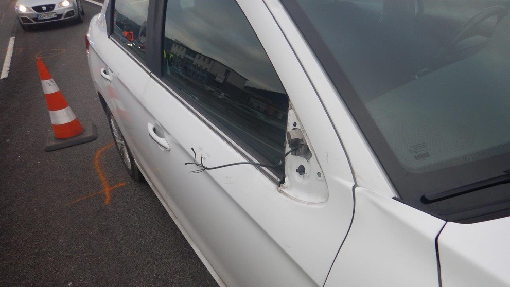 Auto, ktoré zrazilo chodca na R1.