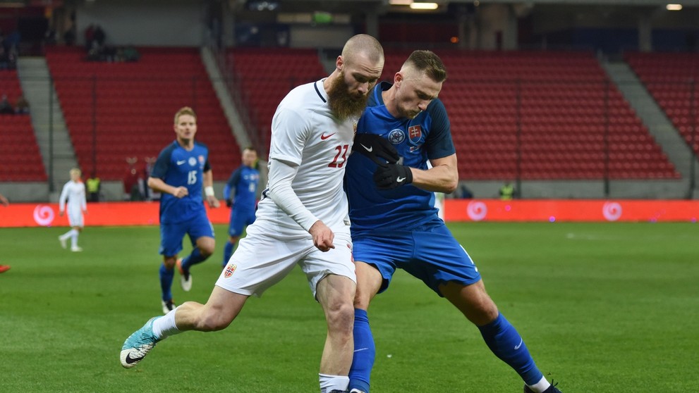 Brusel po vyčíňaní vandalov