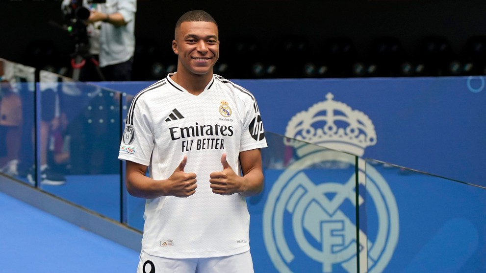 Kylian Mbappé bol oficiálne predstavený v Reale Madrid.