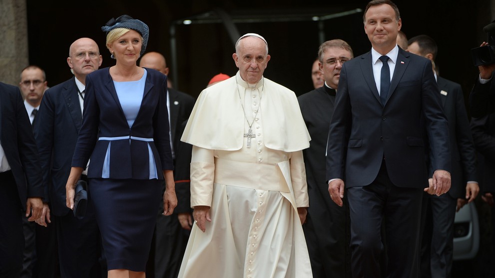 Poľský prezident Andrzej Duda s manželkou Agatou Kornhauser-Duda  s pápežom.