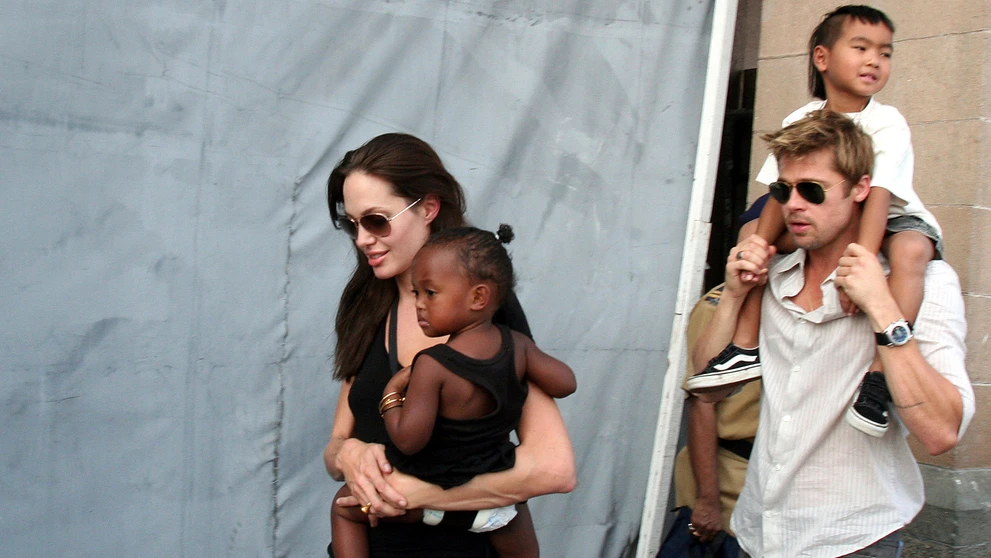 Brad_Pitt-Angelina_Jolie-Divorce530594366218.jpg