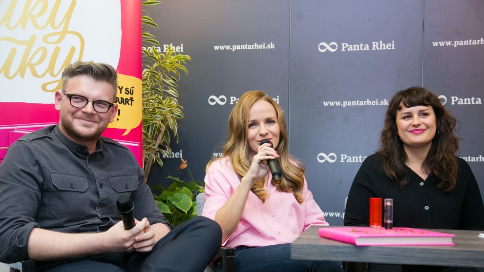 Petra Polnišová a Zuzana Šebová ako Cuky a Luky s Borisom Pršom