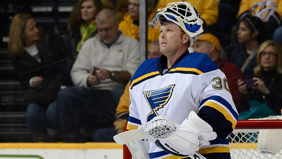Na archívnej snímke zo 4. decembra 2014 brankár St. Louis Blues Martin Brodeur.