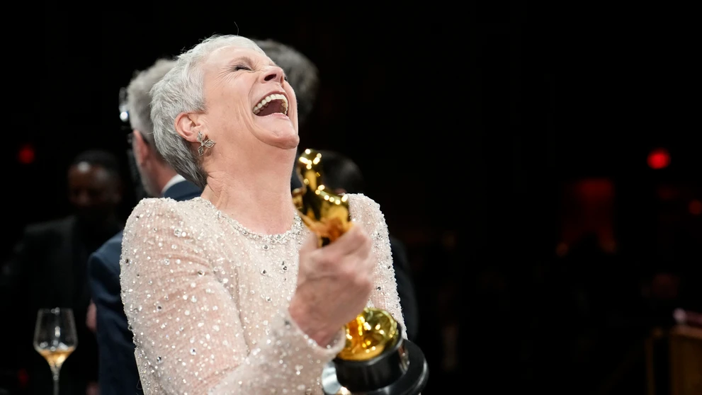 Na snímke ocenená Jamie Lee Curtis.