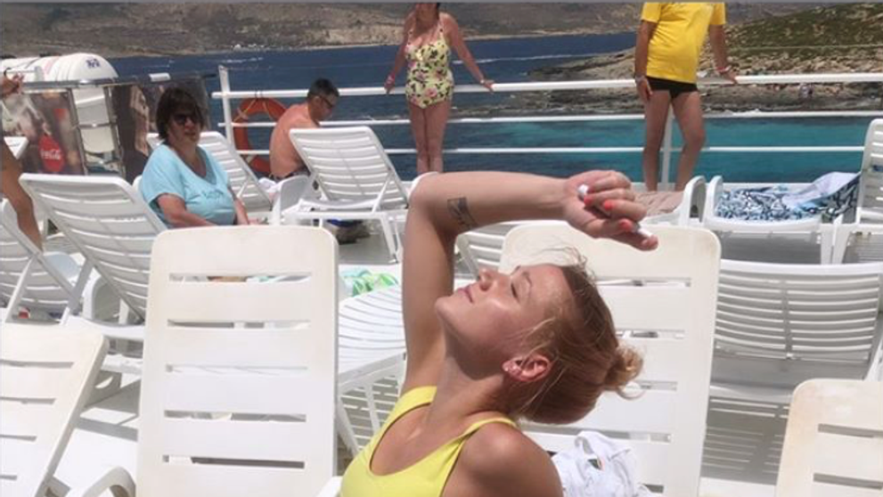 Emma Drobná a jej kamarátka Becca