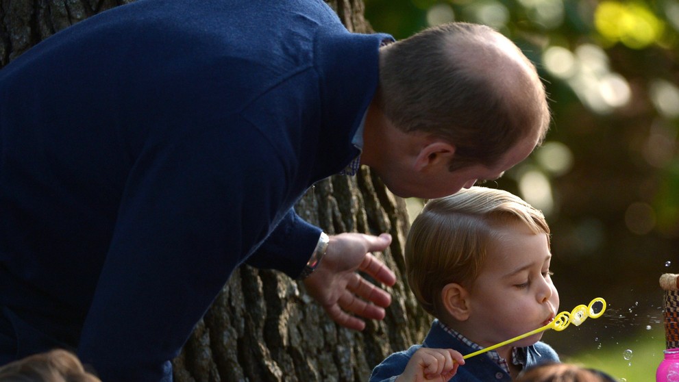 Princ George a princezná Charlotte