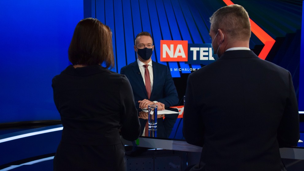 Peter Pellegrini a Mária Kolíková v Na telo.