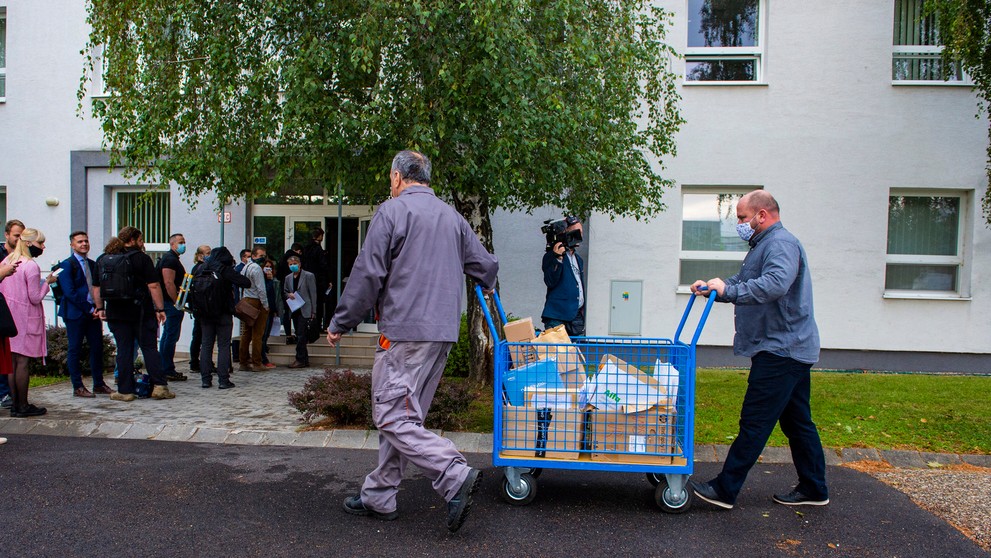 Peter Bárdy pred pojednávaním.
