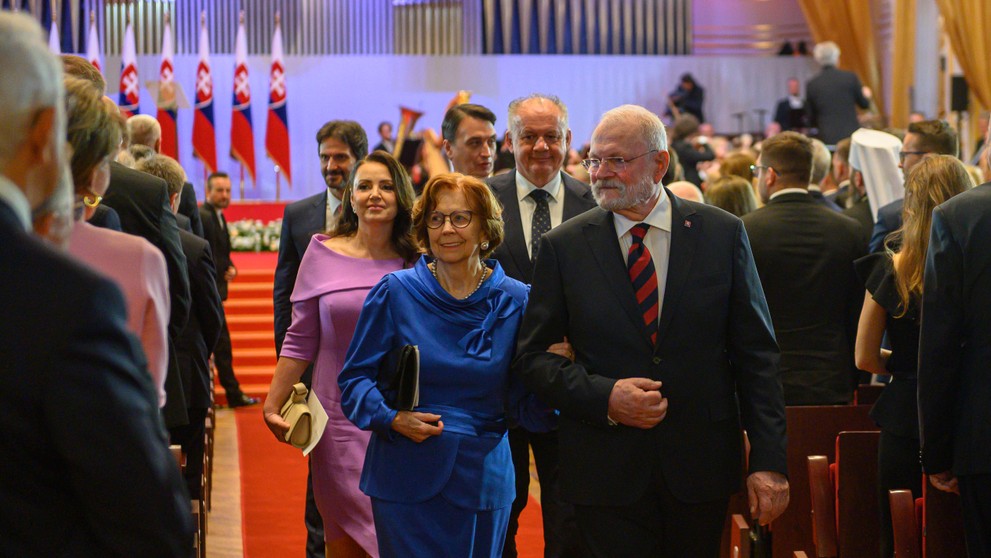 Bývalý prezident SR Ivan Gašparovič s manželkou.