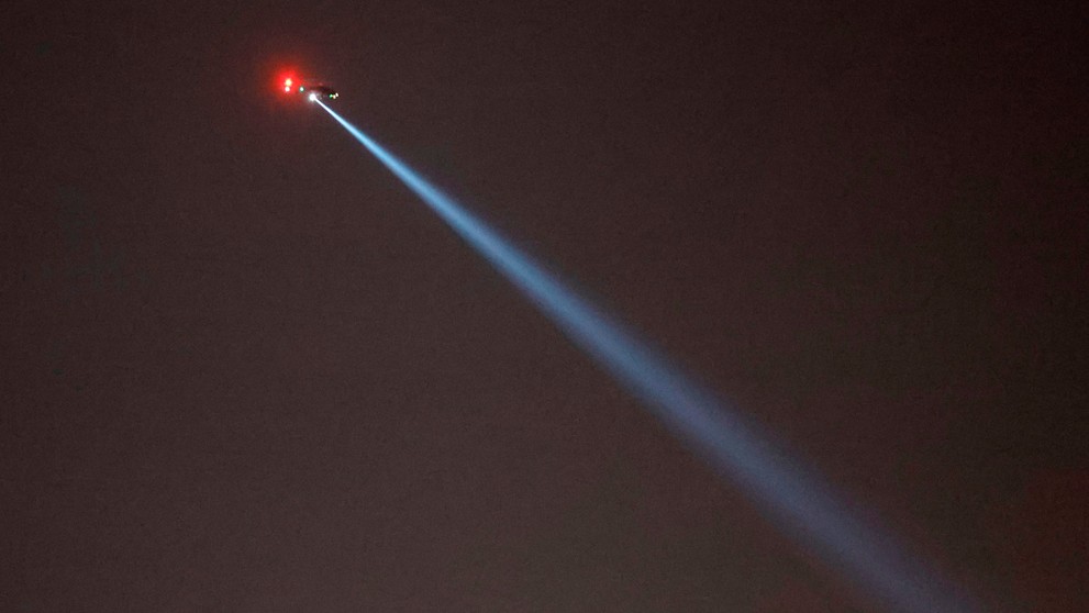 Helikoptéra nad miestom streľby v Raleigh.