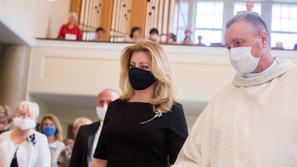 Prezidentka Zuzana Čaputová na omši v Kostole sv. Margity pri príležitosti sviatku sv. Cyrila a Metoda.