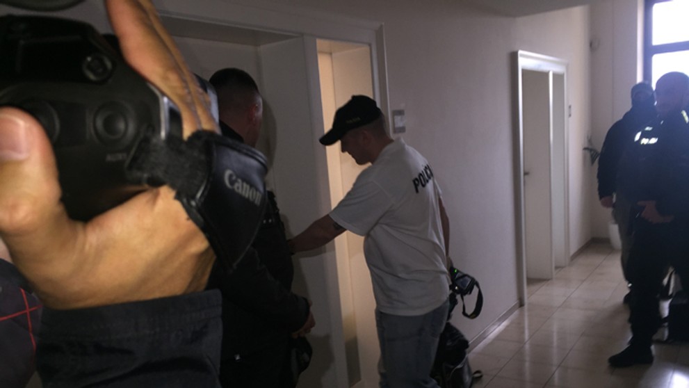 Razia v poslaneckej kancelárii Stanislava Mizíka (ĽS NS).