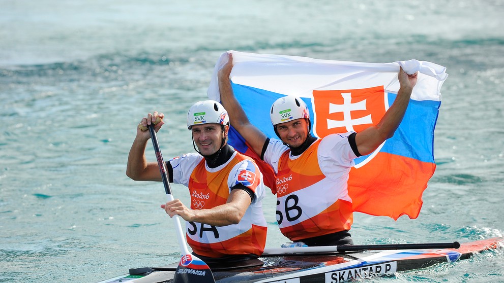 Slovensko má prvé olympijské zlato! Získali ho Škantárovci