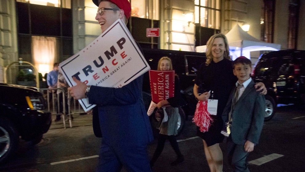 Podporovatelia Donalda Trumpa neskrývali radosť z jeho víťazstva.