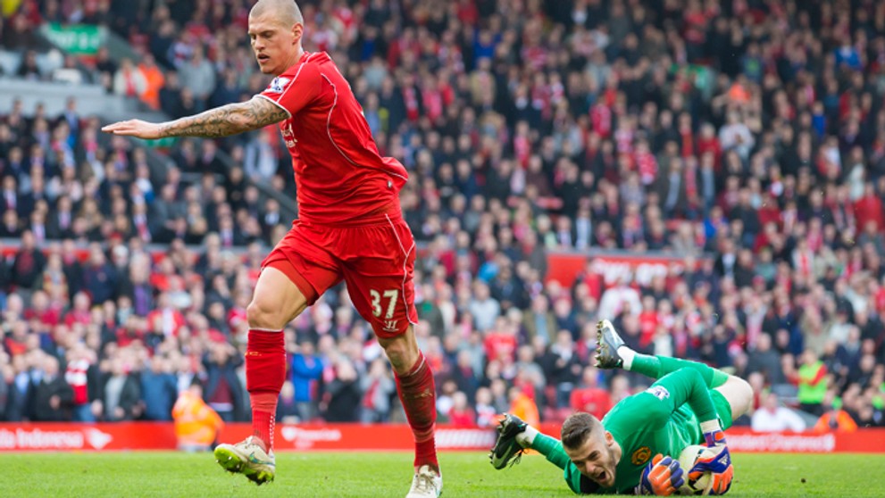 Martin Škrtel (Liverpool) a španielsky brankár David de Gea (ManU) 