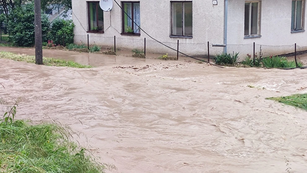 Zaplavená obec Beluj