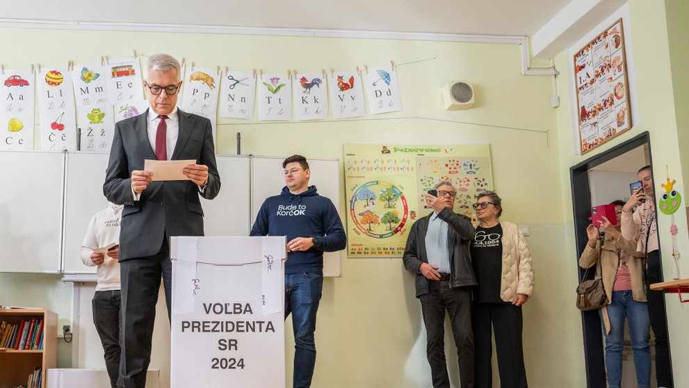Ivan Korčok volil v Senci. 