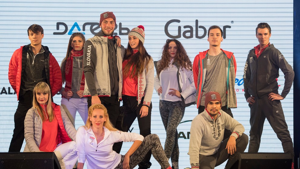 Prezentácia oficiálneho oblečenia slovenskej výpravy na ZOH 2018 v Pjongčangu..jpg