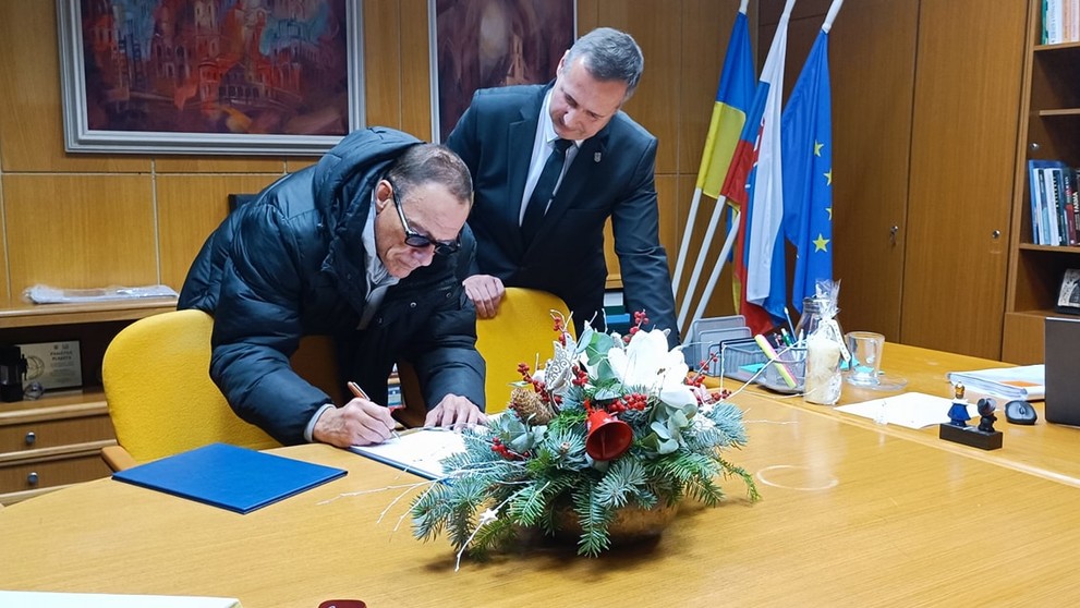 Jean-Claude van Damme v Michalovciach.