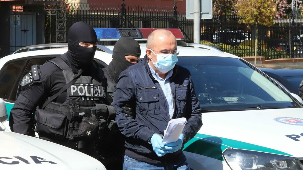 Kajetán Kičura prichádza na súd.