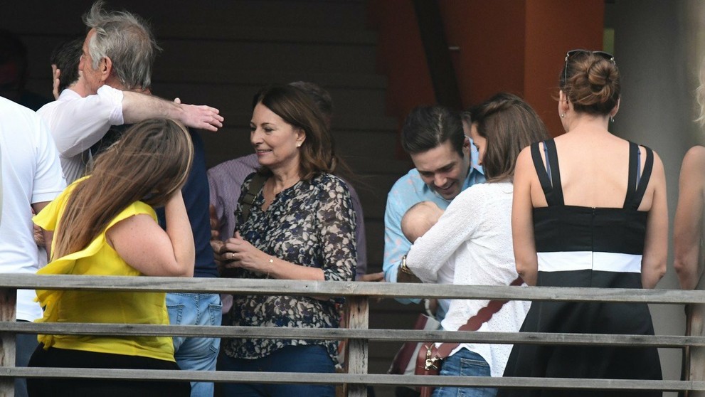 Prvé foto: Pippa Middleton ukázala rozkošného synčeka Arthura