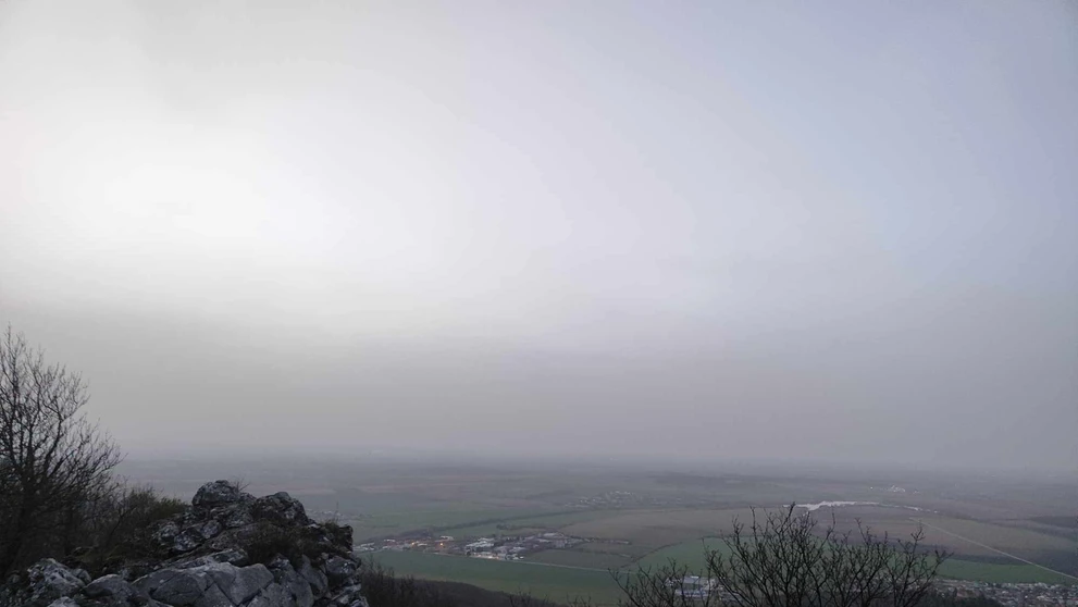 Saharský prach v lokalite Záruby a Ostrý kameň. 