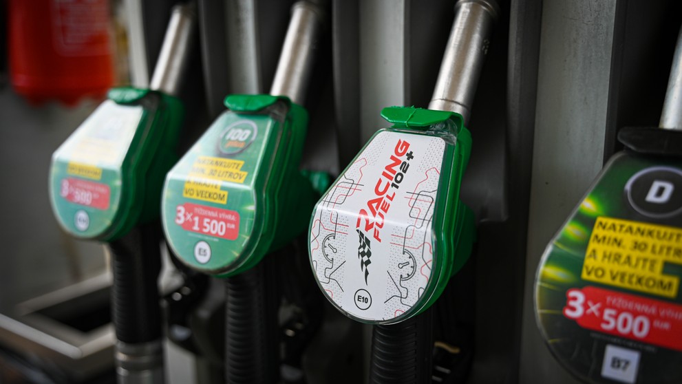 Palivo za takmer 4 eurá