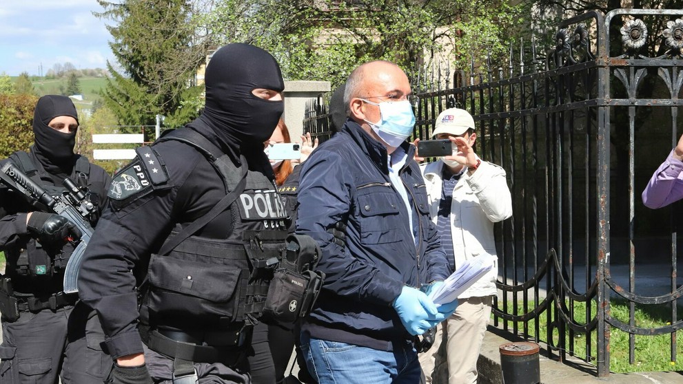 RodinaNaPrenajom.mp4