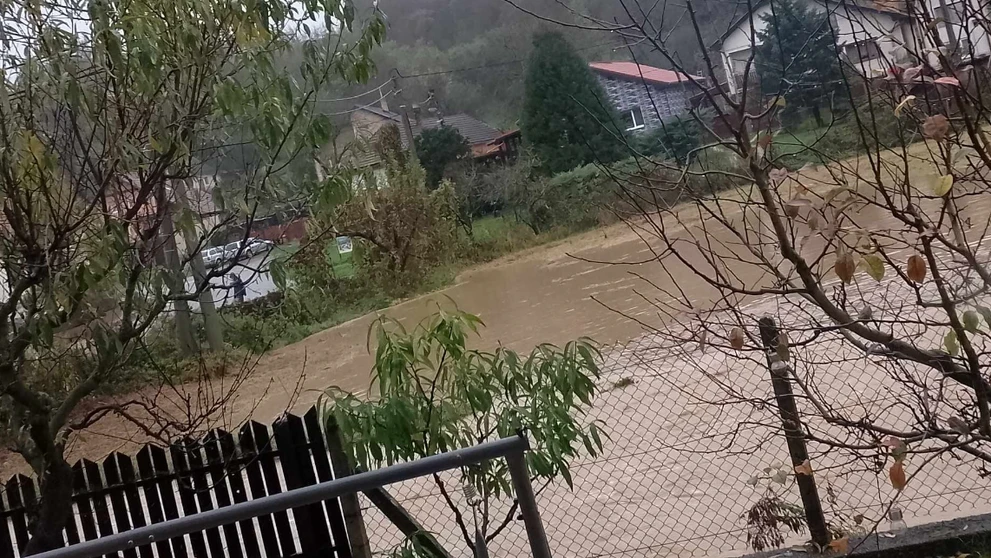 Paňovce zaliala voda.