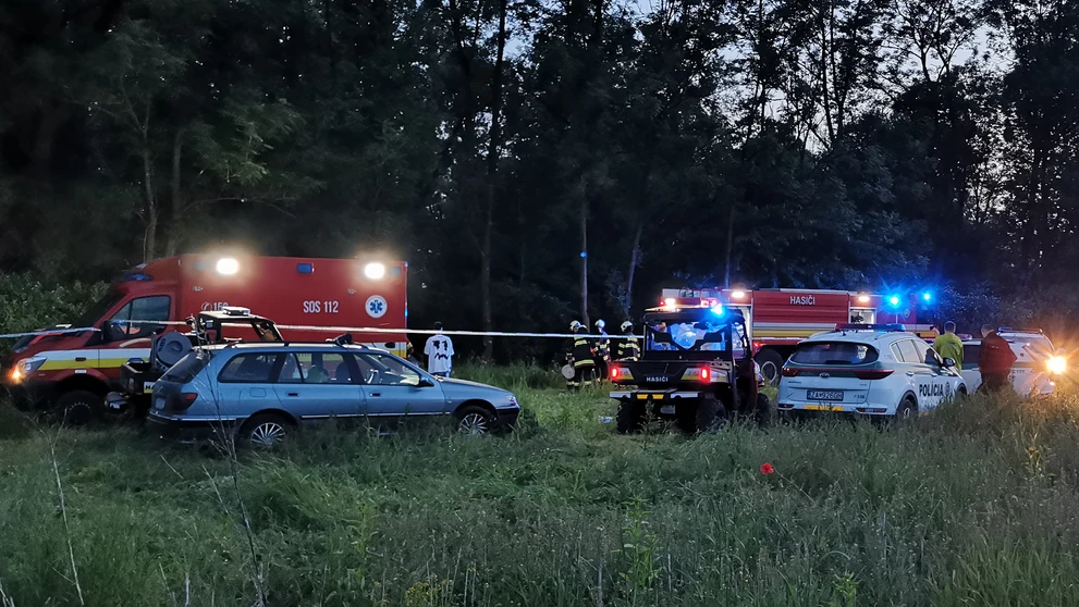 Pri Dolnom Hričove spadlo malé lietadlo, pilot neprežil.