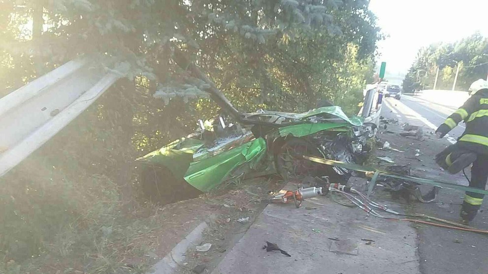 Nehoda Lamborghini v Dolnom Kubíne.