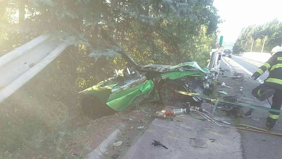 Nehoda Lamborghini v Dolnom Kubíne.