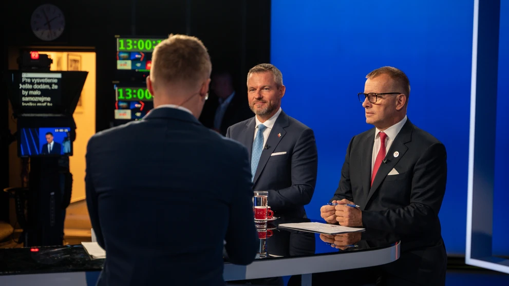 Hosťami prvého Na telo po letnej prestávke boli Peter Pellegrini (Hlas) a Boris Kollár (Sme rodina)