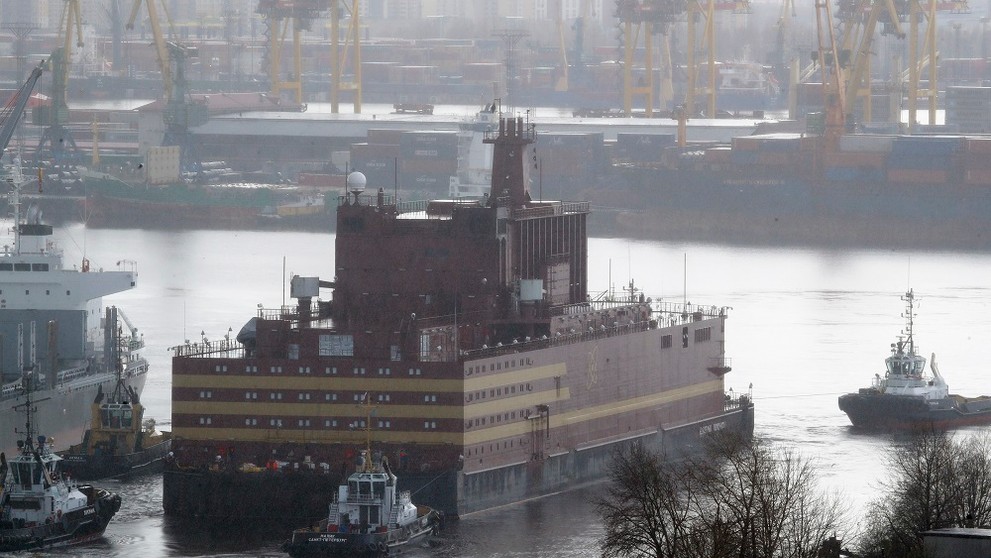 Akademik Lomonosov.