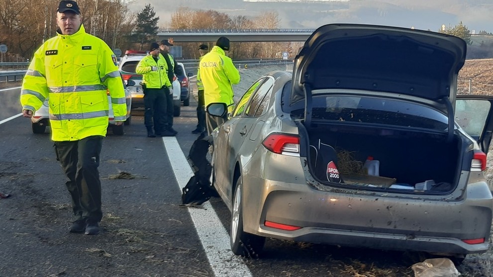Tragédia na R1. Pri nehode vyhasol život mladého muža.
