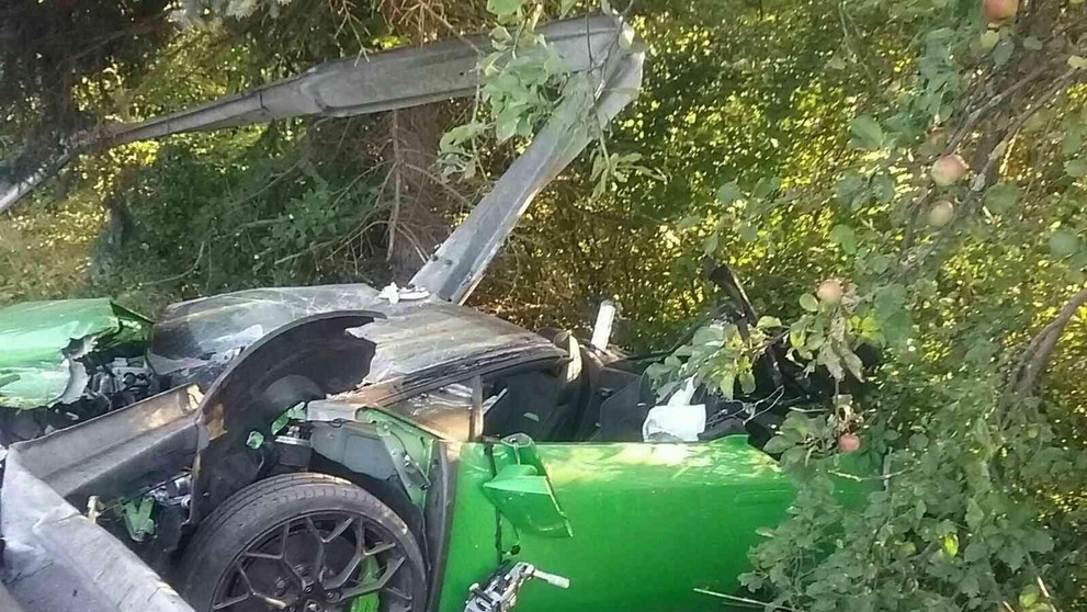 Nehoda Lamborghini v Dolnom Kubíne.